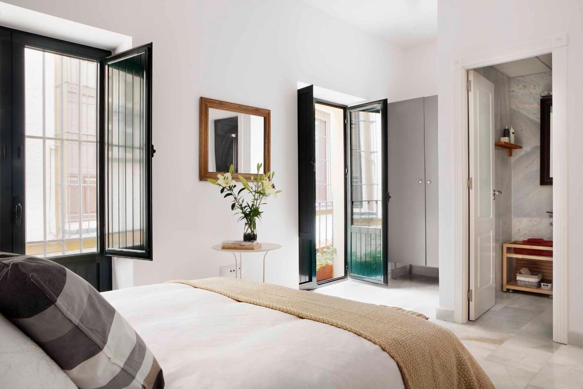 Apartamentos Mariscal Sevilla Bagian luar foto