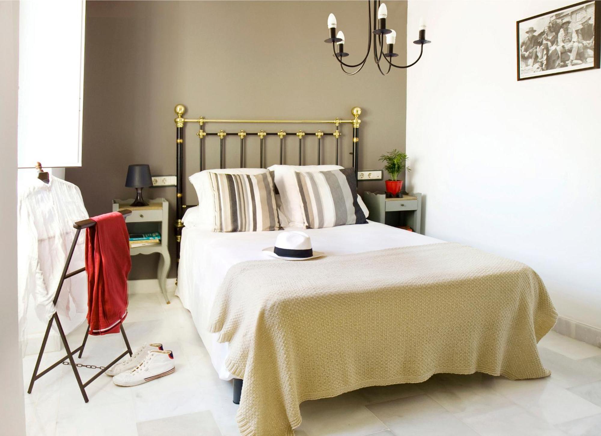 Apartamentos Mariscal Sevilla Bagian luar foto