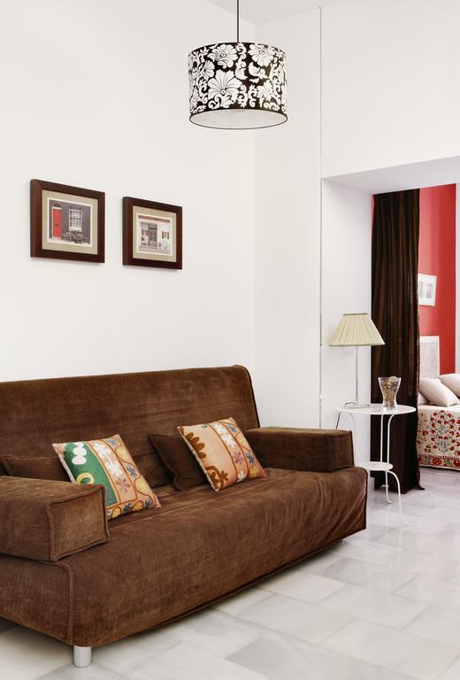 Apartamentos Mariscal Sevilla Ruang foto