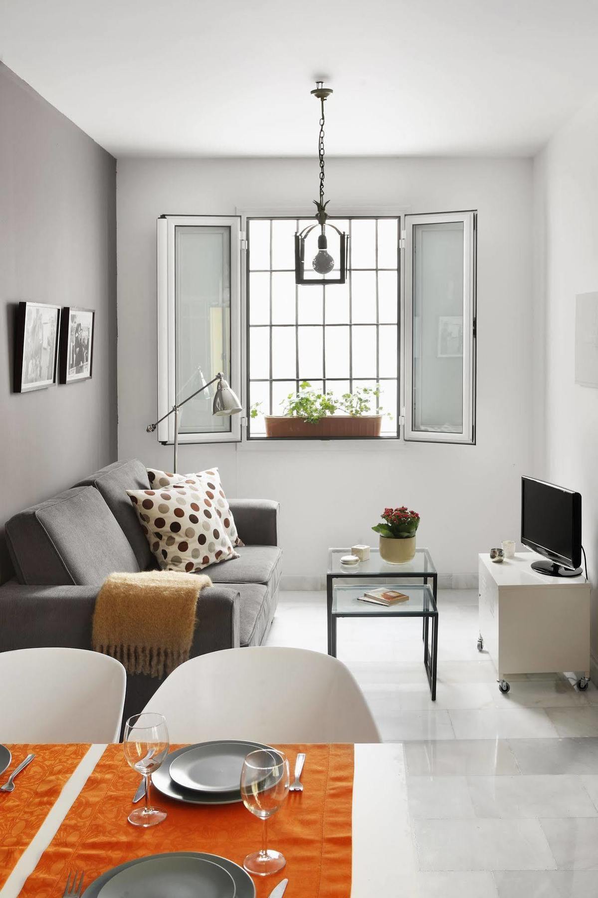 Apartamentos Mariscal Sevilla Bagian luar foto