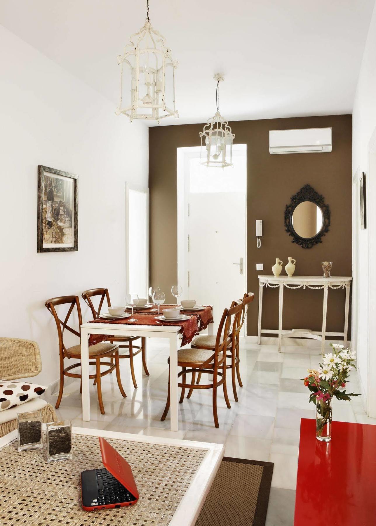 Apartamentos Mariscal Sevilla Bagian luar foto