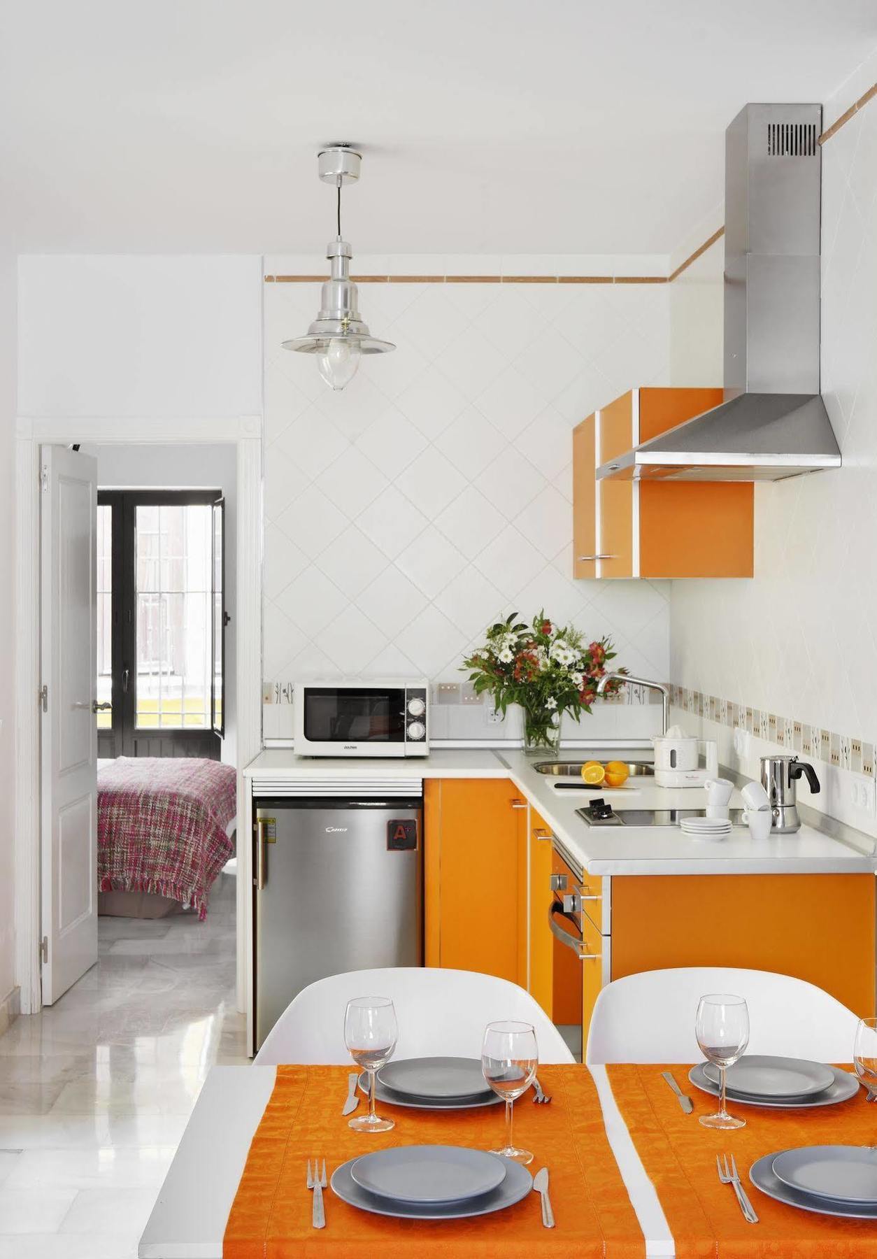 Apartamentos Mariscal Sevilla Bagian luar foto